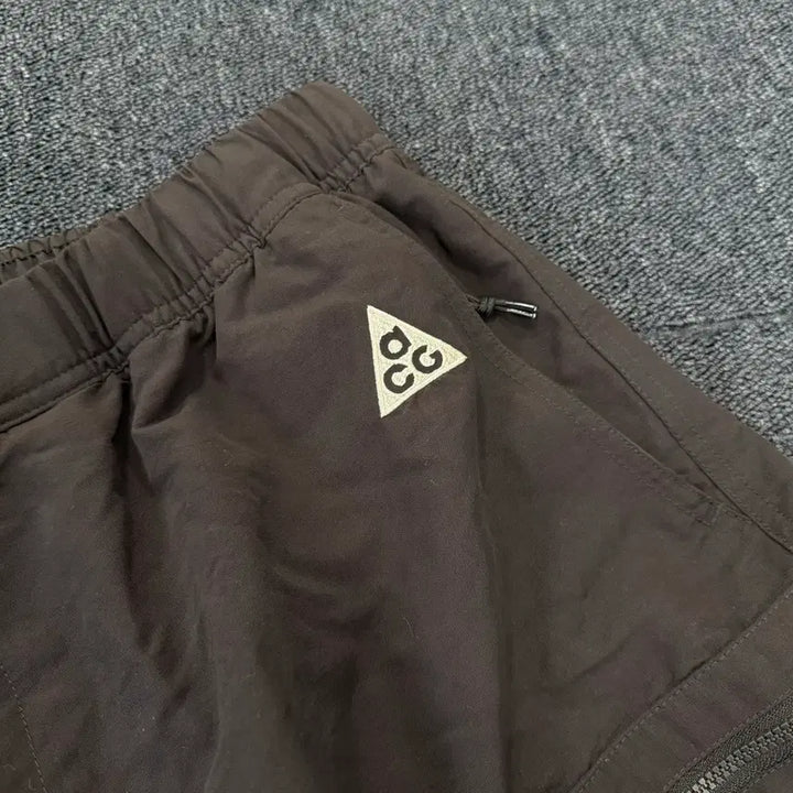 [BUNJANG] Nike ACG Snowgrass Brown Cargo Shorts / 나이키 ACG 스노우그래스 브라운 카고 쇼츠