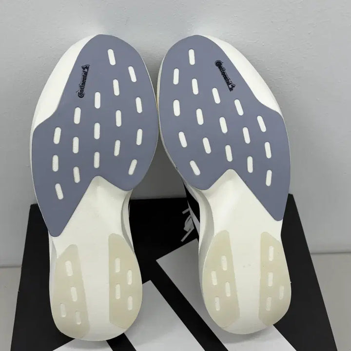 [SOLD OUT] 아디다스 아디제로 EVO SL 클라우드 화이트 코어 블랙 / 260