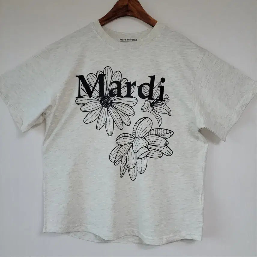 [SOLD OUT] 마르디메크르디 트리플라워 티셔츠
