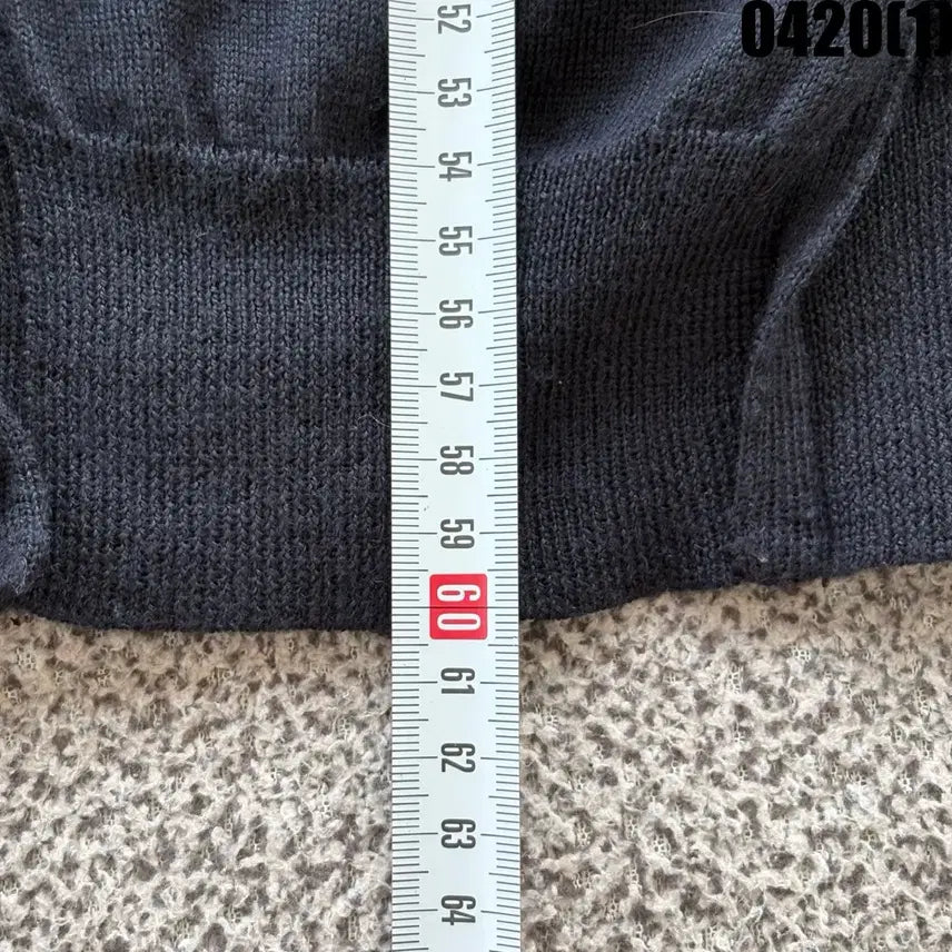 [BUNJANG] LIST Black V-Neck Cardigan (Size S) / LIST 블랙 브이넥 가디건 S
