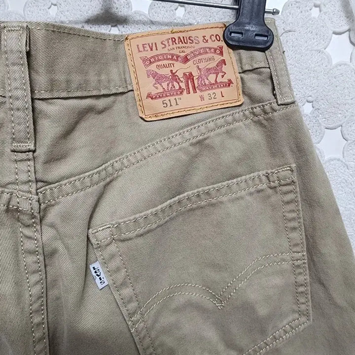 [SOLD OUT] 리바이스 반바지 남성31