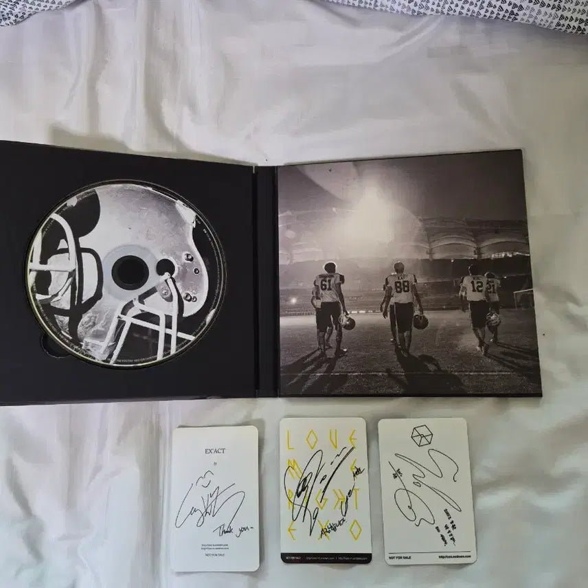 [SOLD OUT] EXO 레이 포토카드 + 앨범