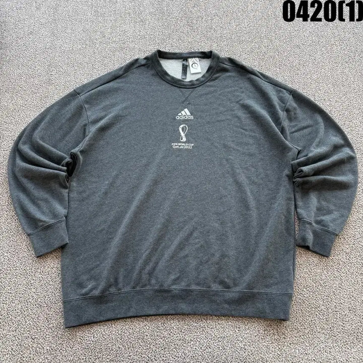 [BUNJANG] Adidas FIFA World Cup Gray Sweatshirt / 아디다스 회색 맨투맨 FIFA 월드컵 XXL