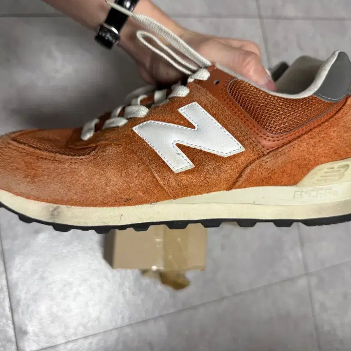 [BUNJANG] New Balance 574 Heritage Orange Burst Sneakers / 뉴발란스 574 헤리티지 오렌지 버스트 화이트