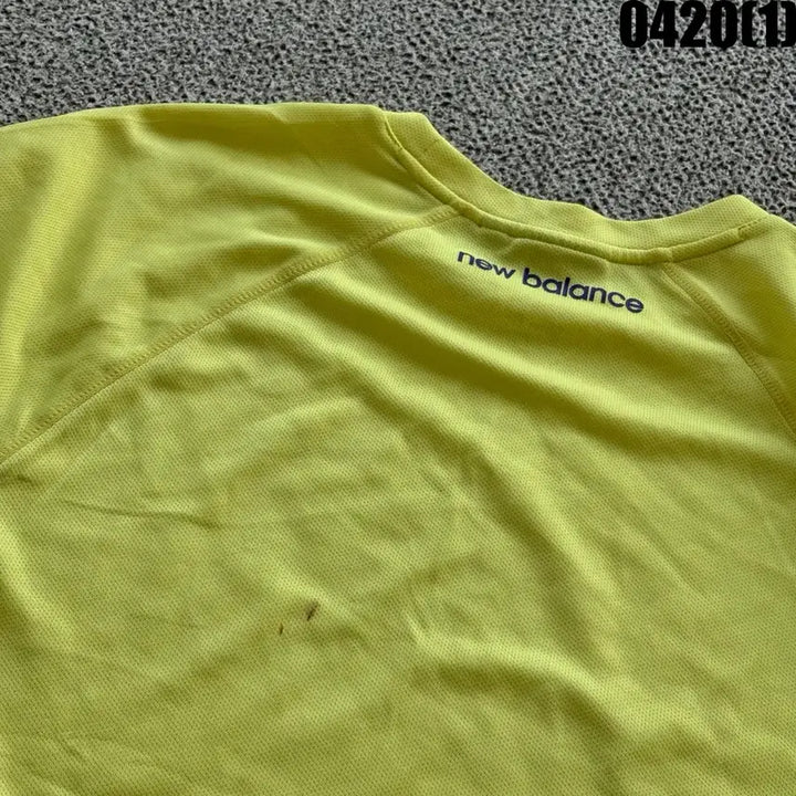[BUNJANG] New Balance Yellow Slim Fit T-Shirt / 뉴발란스 반팔 티셔츠 옐로우 슬림핏 95