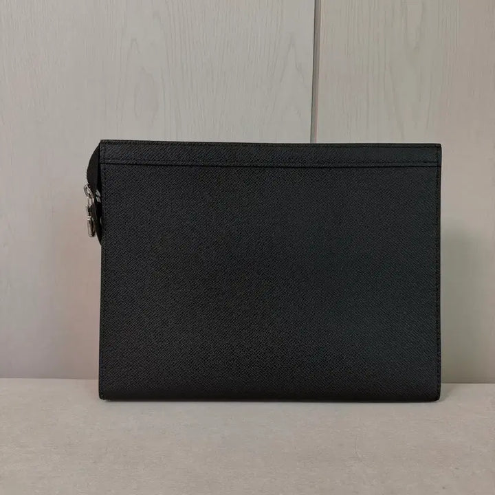[BUNJANG] Louis Vuitton Pochette Voyage Black Clutch / 루이비통 포쉐트 보야주 블랙 클러치