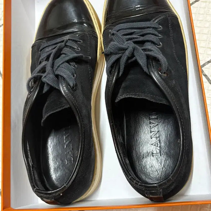 [BUNJANG] LANVIN Velour Low Sneakers 270 / LANVIN 랑방 벨루어 로우 스니커즈 270