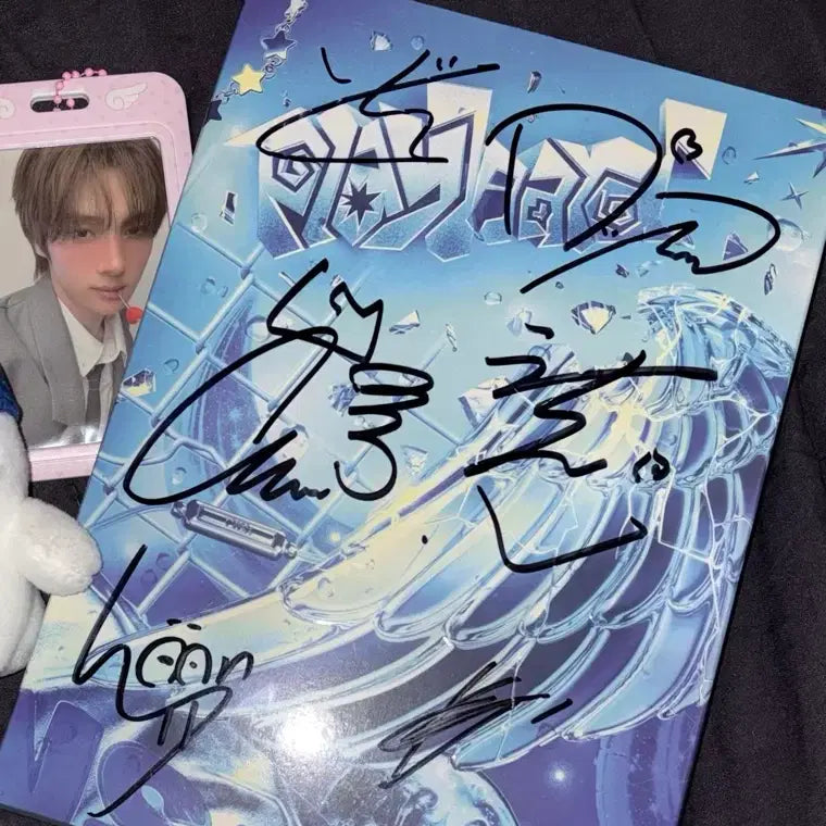 [BUNJANG] TWS Play Hard Signed Album / 투어스 play hard 친필 싸인 앨범