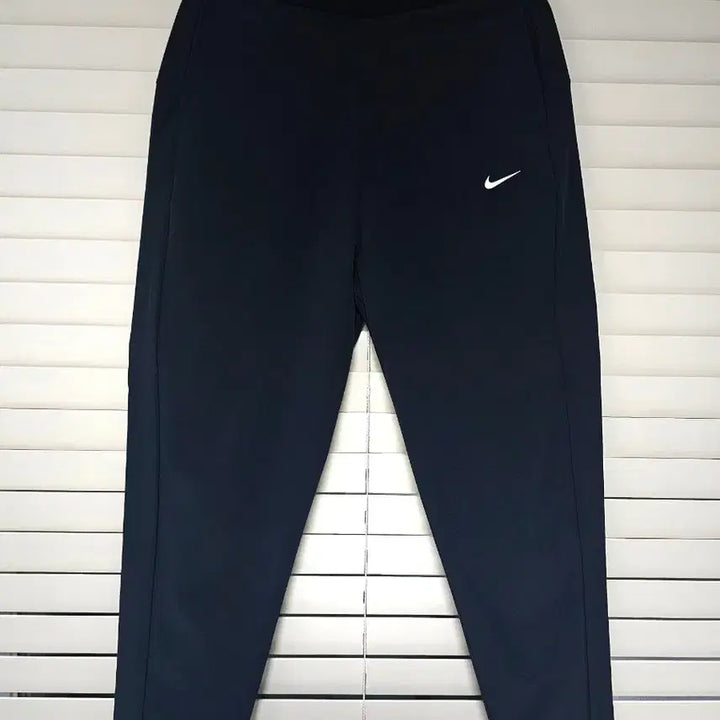 [BUNJANG] Nike Dri-FIT Bliss Victory Mid-Rise Pants Medium / 나이키 드라이핏 블리스 빅토리 미드라이즈 팬츠 M
