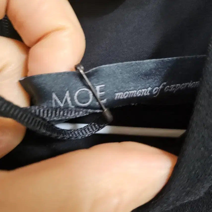 [SOLD OUT] 새제품)MOE 블랙 단아한 원피스66