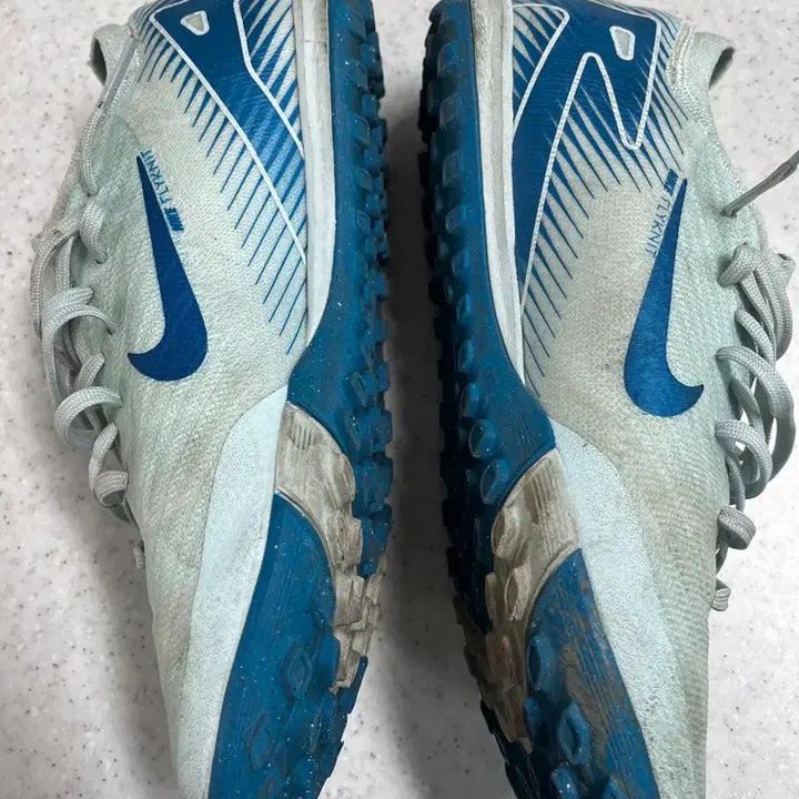 [BUNJANG] Nike Mercurial Vapor 16 Pro TF Sneakers / 나이키 머큐리얼 베이퍼16 프로 tf 255