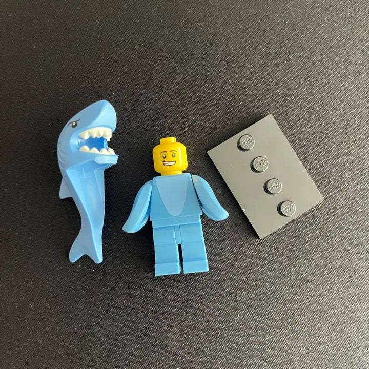 [BUNJANG] LEGO Minifigure Shark Costume / 레고 미피 상어 알바