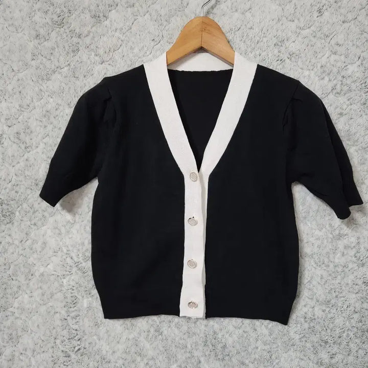 [SOLD OUT] 242A [F] 여성 반팔 니트 가디건