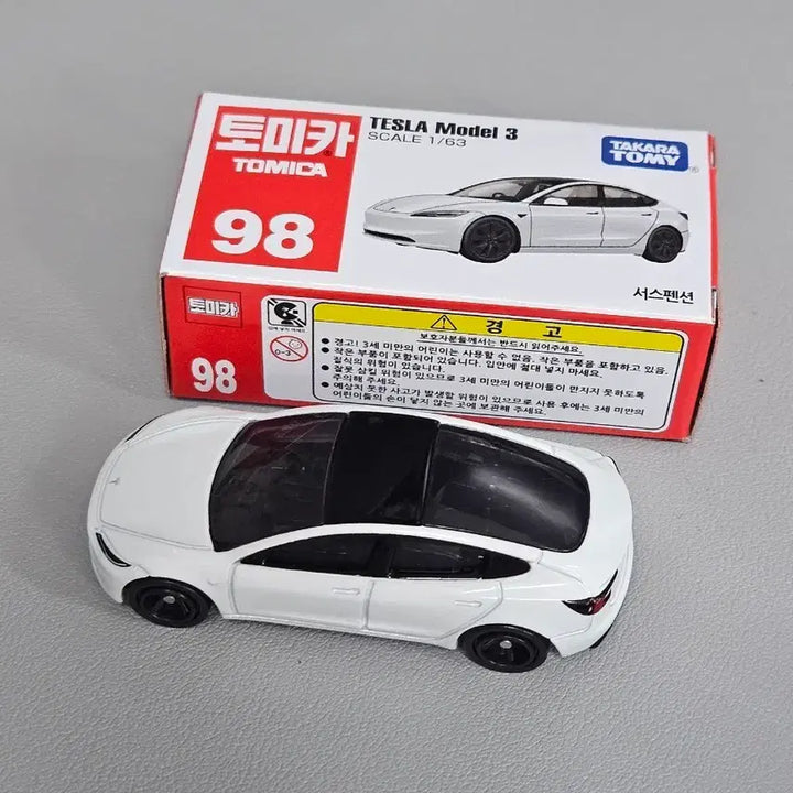 [BUNJANG] Tomica Tesla Model 3 Die-cast Car 