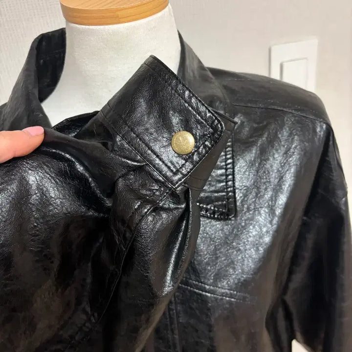 [SOLD OUT] 썸웨어버터 레더 블루종 자켓 팝니다