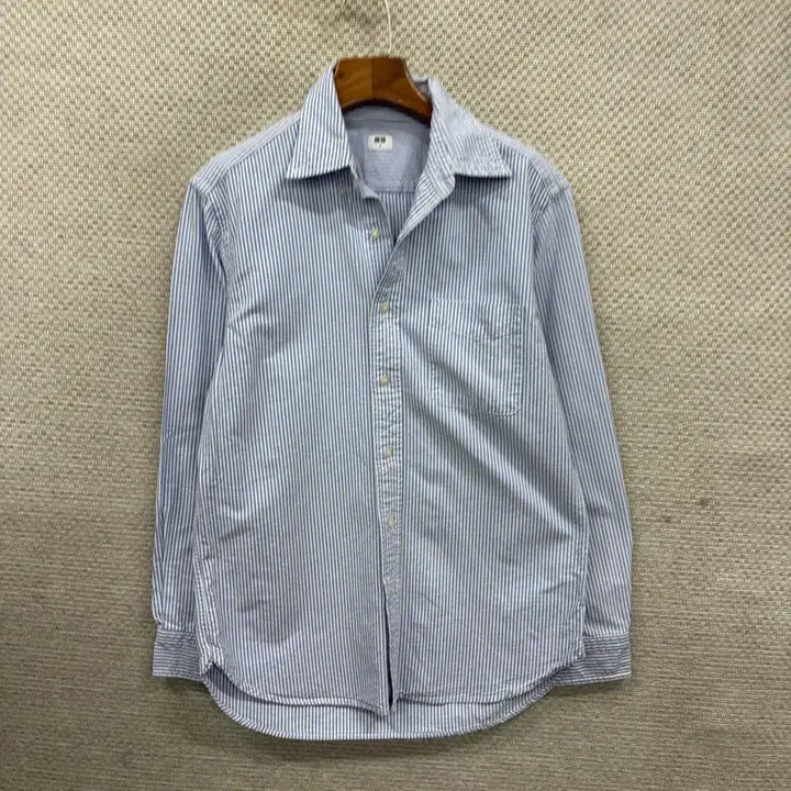 [BUNJANG] Uniqlo Casual Striped Long-Sleeve Shirt (Size S) / 유니클로 캐주얼 스트라이프 긴팔 셔츠 S A09615