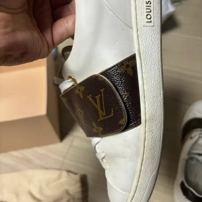 [BUNJANG] Louis Vuitton Sneakers 250 / 루이비통 스니커즈 250