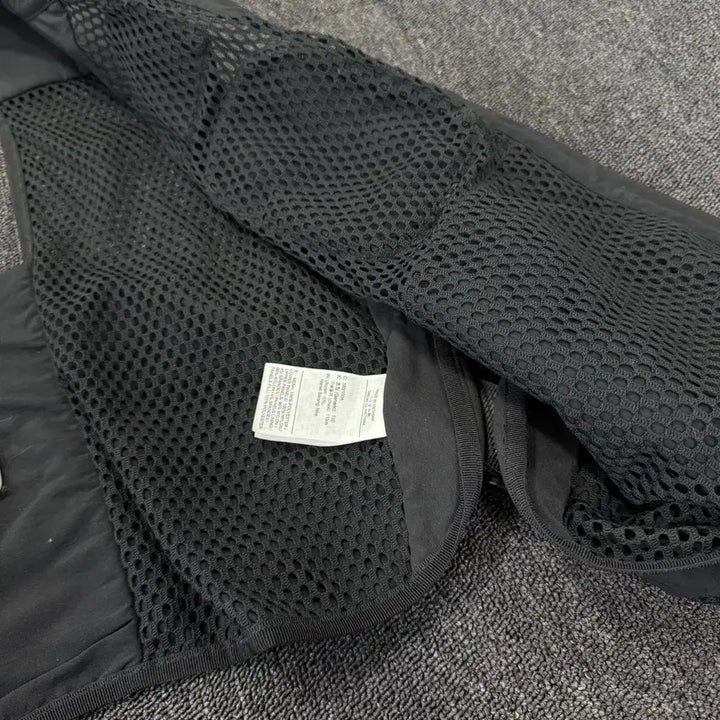 [SOLD OUT] 나이키ACG 버틀스 블랙 베스트 XXL