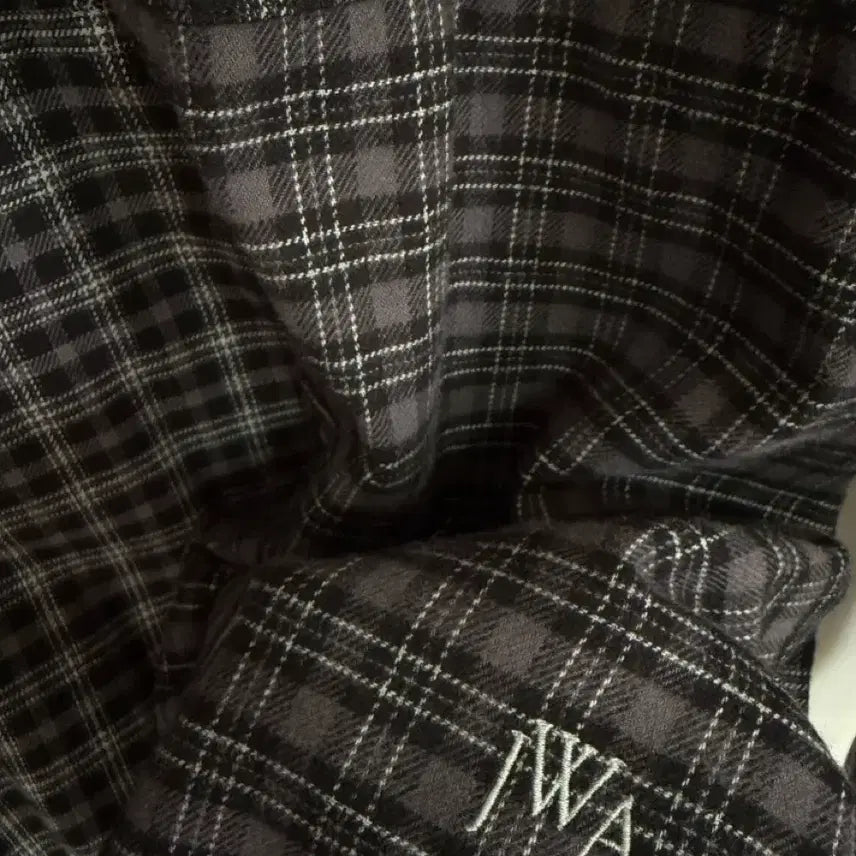 [BUNJANG] Uniqlo JW Anderson Shirt / 유니클로 JW앤더슨 셔츠