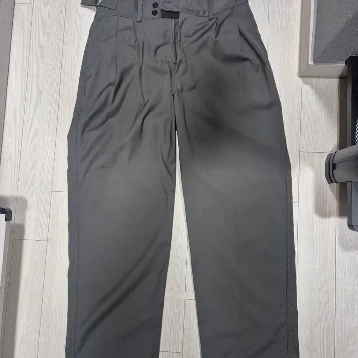 [BUNJANG] Another Office Santiago Slacks Olive Gray / [02] 어나더오피스 산티아고 슬랙스 올리브그레이