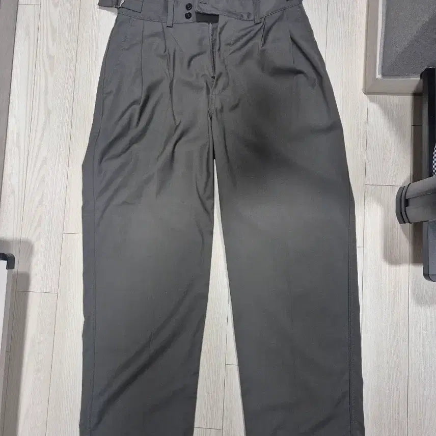 [BUNJANG] Another Office Santiago Slacks Olive Gray / [02] 어나더오피스 산티아고 슬랙스 올리브그레이