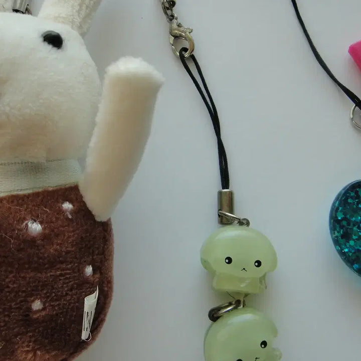 [BUNJANG] 3-Piece Keychain Set / 키링  3종 새제품