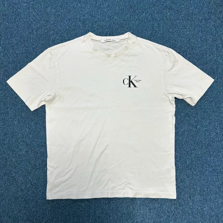 [BUNJANG] Calvin Klein Short Sleeve T-shirt / 켈빈클라인 반팔 티셔츠 S