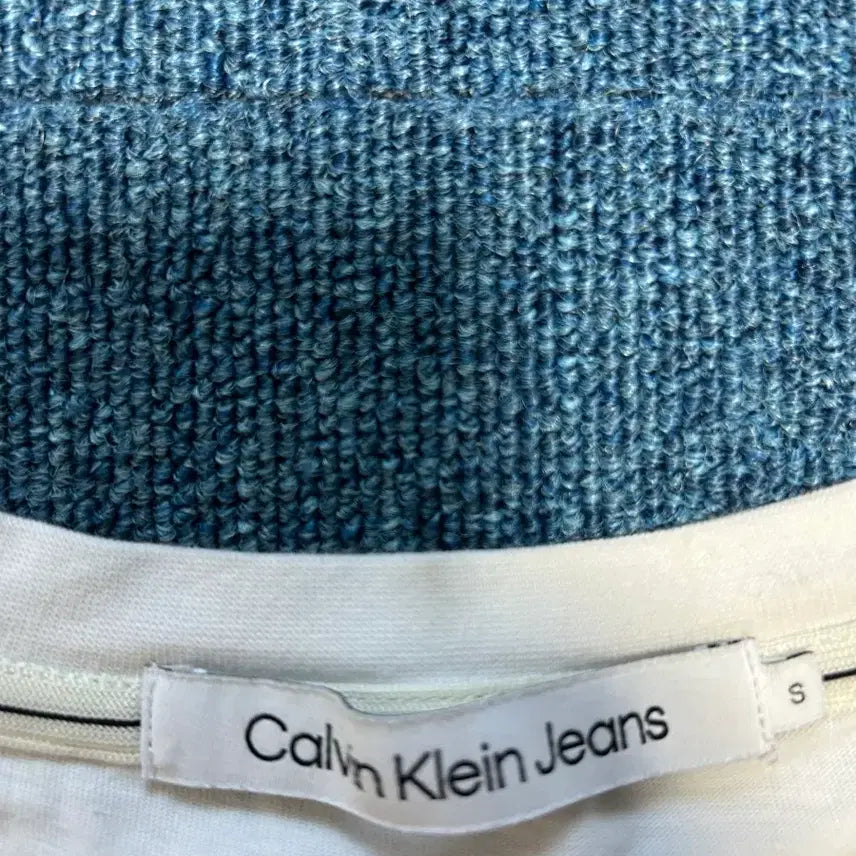 [BUNJANG] Calvin Klein Short Sleeve T-shirt / 켈빈클라인 반팔 티셔츠 S