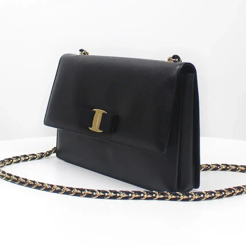 [BUNJANG] Ferragamo Vara Bow Ginny Gold Chain Crossbody Bag / [중고명품다올] 페라가모 바라 보우 지니 금장 체인 크로스백