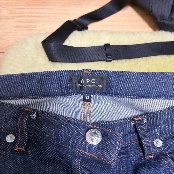 [BUNJANG] A.P.C. Petit New Standard Jeans (Size 32) / 32사이즈 아페쎄 쁘띠 뉴스탠다드