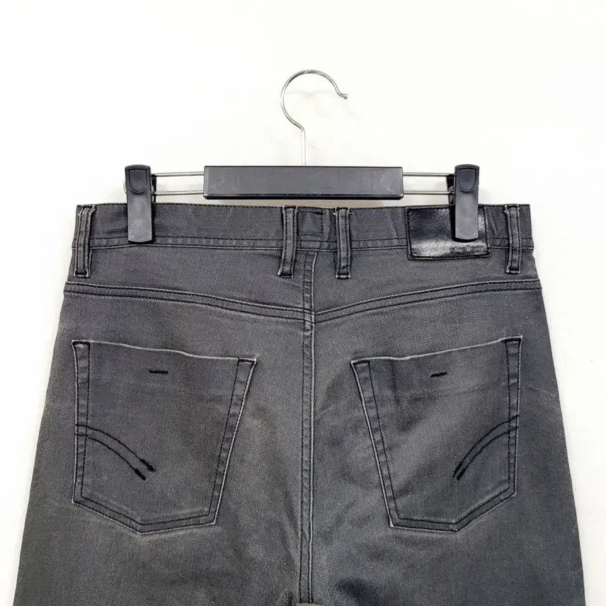 [BUNJANG] Strellson Dark Gray Denim Pants / 스트렐슨 다크그레이 데님 팬츠 Y930