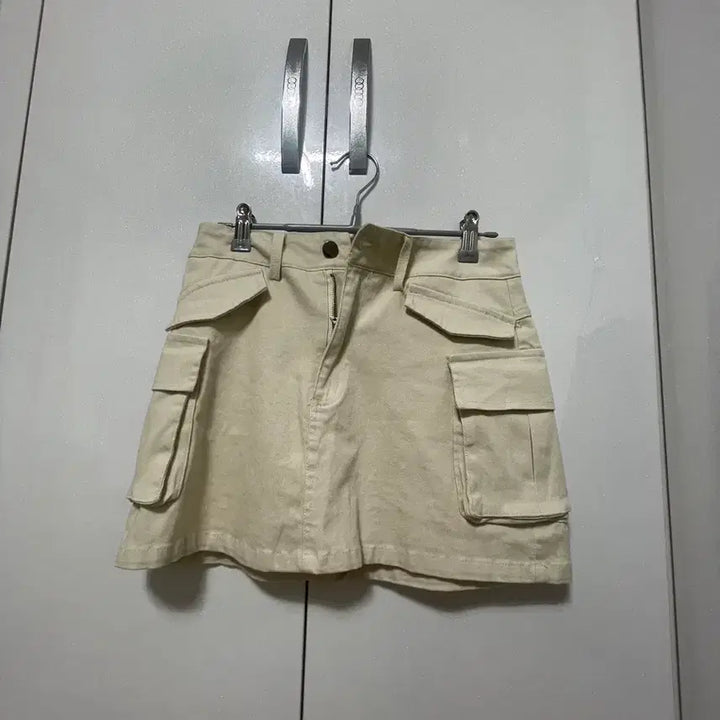 [BUNJANG] Cream Cargo Skirt / 크림카고 스커트