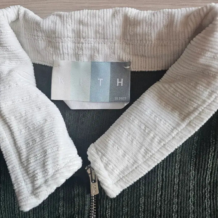 [BUNJANG] Kith Corduroy Half-Zip Short-Sleeve T-Shirt - Green / KITH 코듀로이 반팔티셔츠