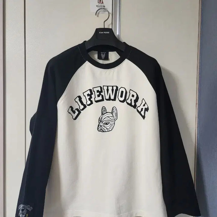 [BUNJANG] Life Work Raglan Sweatshirt Black/Ivory 100 / 라이프워크 래글런 맨투맨 티셔츠 블랙/아이보리 100 남