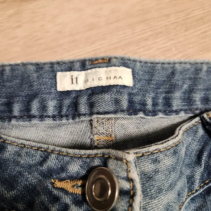 [BUNJANG] It MICHAA Bootcut Denim Pants / 잇미샤 청바지 부츠컷 데님 팬츠 70
