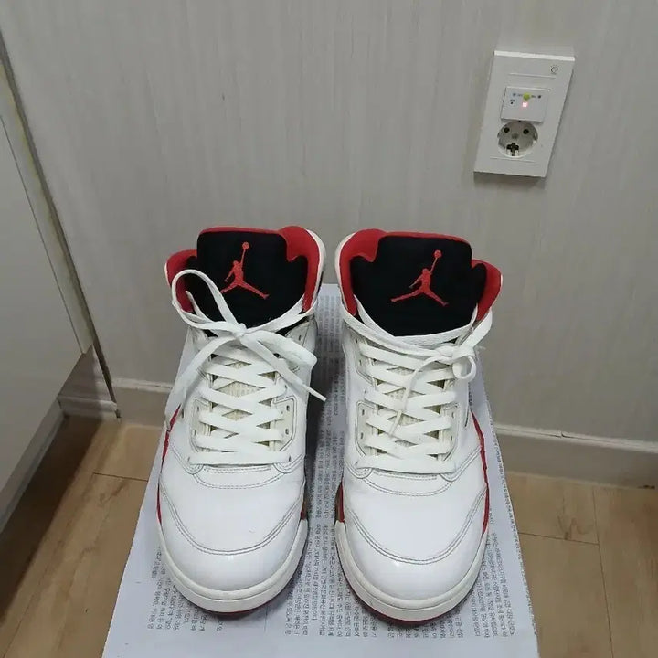 [BUNJANG] Nike Air Jordan 5 Fire Red Basketball Shoes / 나이키 에어 조던 5 파이어 레드 서태웅 280mm
