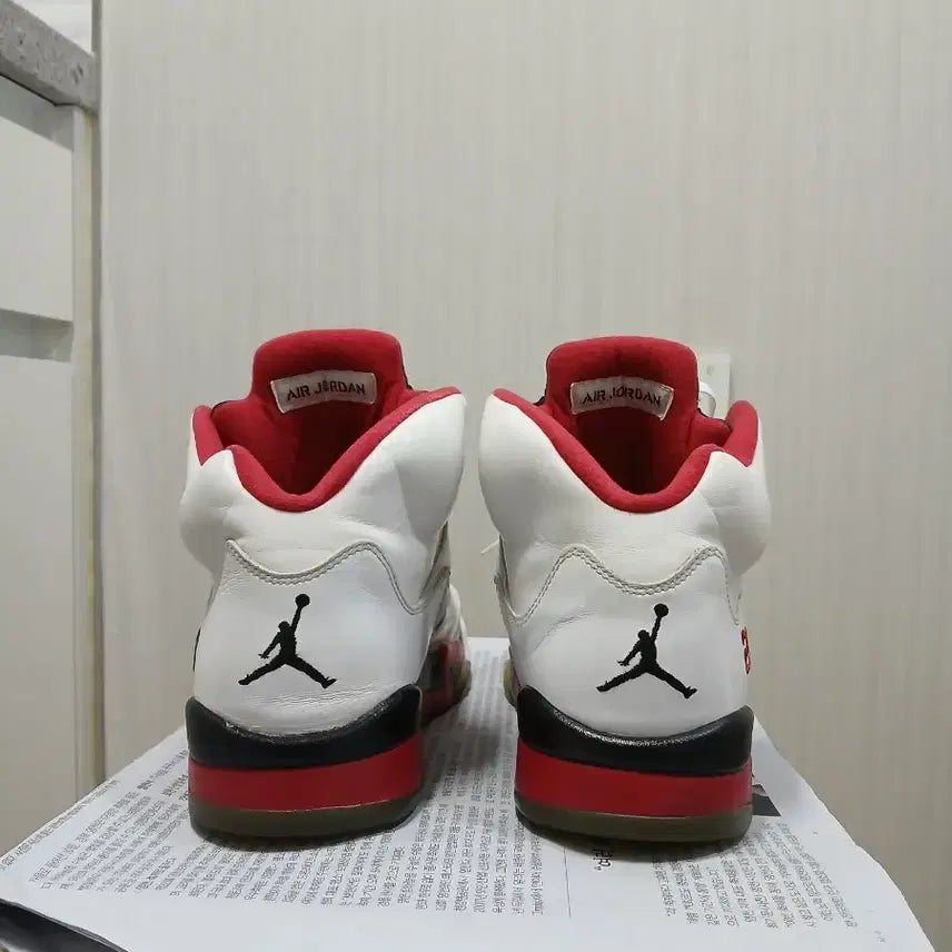 [BUNJANG] Nike Air Jordan 5 Fire Red Basketball Shoes / 나이키 에어 조던 5 파이어 레드 서태웅 280mm