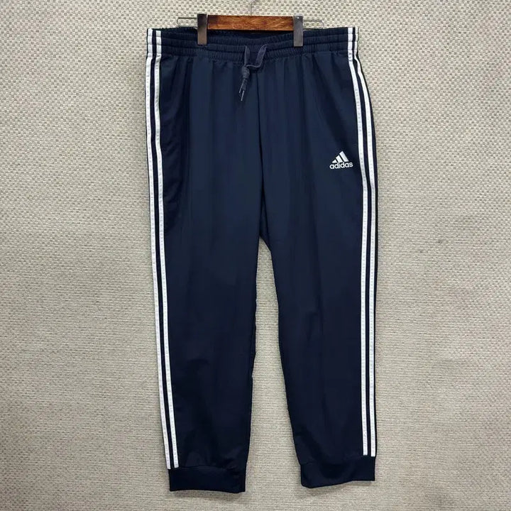 [BUNJANG] Adidas Embroidered Logo Jogger Pants Spring/Summer 3XL A09635 / 아디다스 자수로고 봄 여름 조거 츄리닝바지 3XL A09635