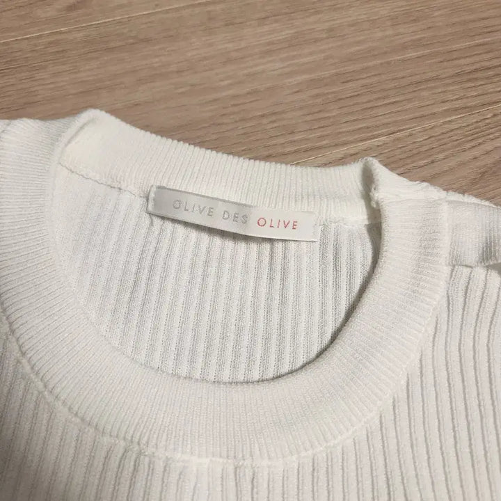 [BUNJANG] Olive Des Olive Ribbed Knit Punching Short Sleeve T-shirt / 올리브데올리브 잔골지 펀칭  반팔 니트 티셔츠 90