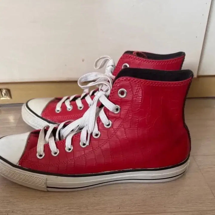 [BUNJANG] Stussy Converse Chuck Taylor Leather High Top Sneakers / 스투시 x 컨버스  척테일러 레더 하이