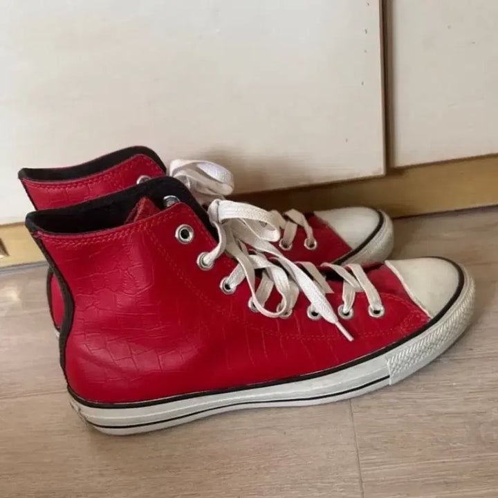 [BUNJANG] Stussy Converse Chuck Taylor Leather High Top Sneakers / 스투시 x 컨버스  척테일러 레더 하이