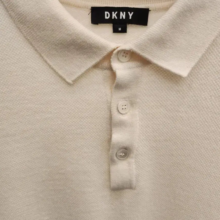 [BUNJANG] DKNY Mock Neck Long Sleeve Polo Shirt / DKNY 모긴팔 카라티 100