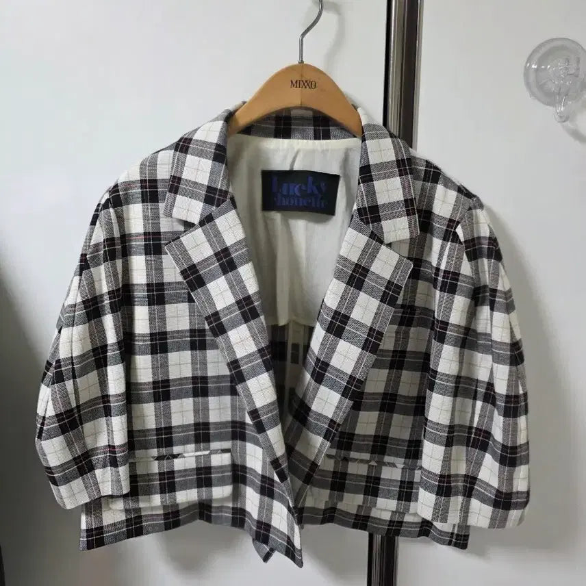 [SOLD OUT] 럭키슈에뜨 체크 크롭 자켓