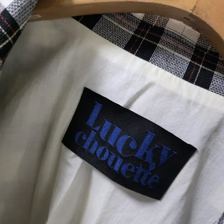 [SOLD OUT] 럭키슈에뜨 체크 크롭 자켓