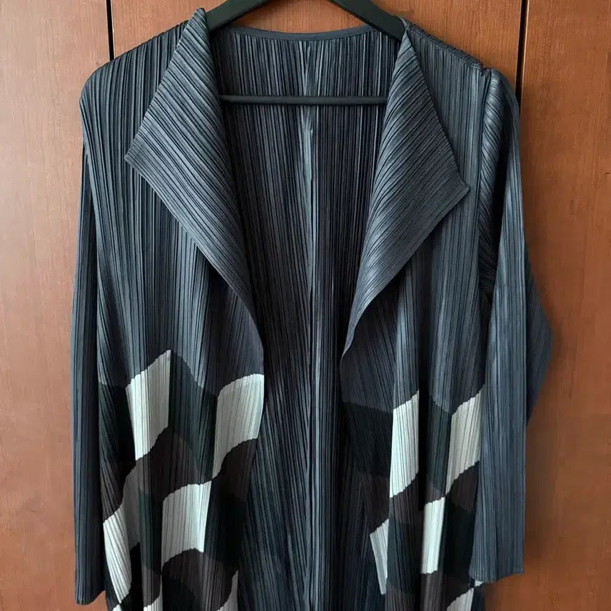 [BUNJANG] Pleated Long Cardigan / 플리츠 롱 가디건
