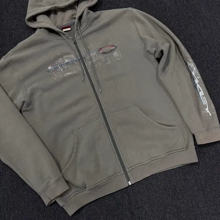 [BUNJANG] Oakley Archive Hooded Zip-Up / 오클리 아카이브 후드집업