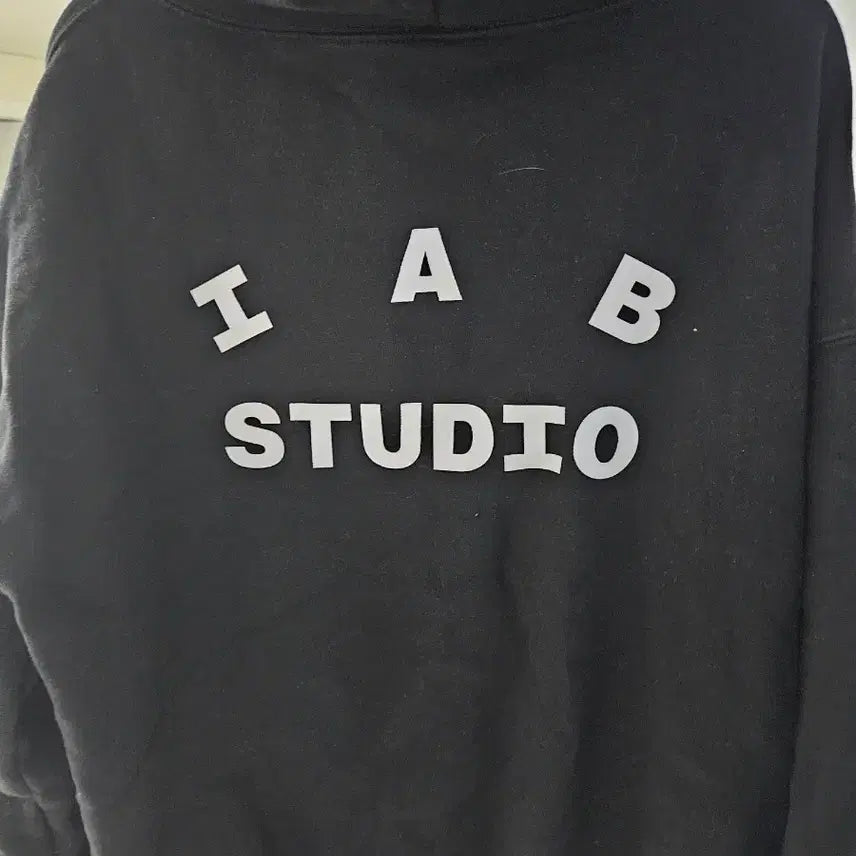 [SOLD OUT] 아이앱 스튜디오 IAB STUDIO 후드티 블랙