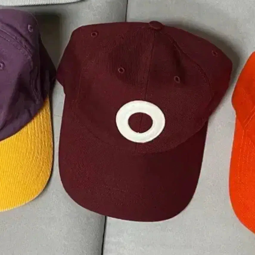 [BUNJANG] Pop Trading Company O Logo Burgundy Ball Cap / 팝트레이딩컴퍼니 o로고 볼캡 버건디