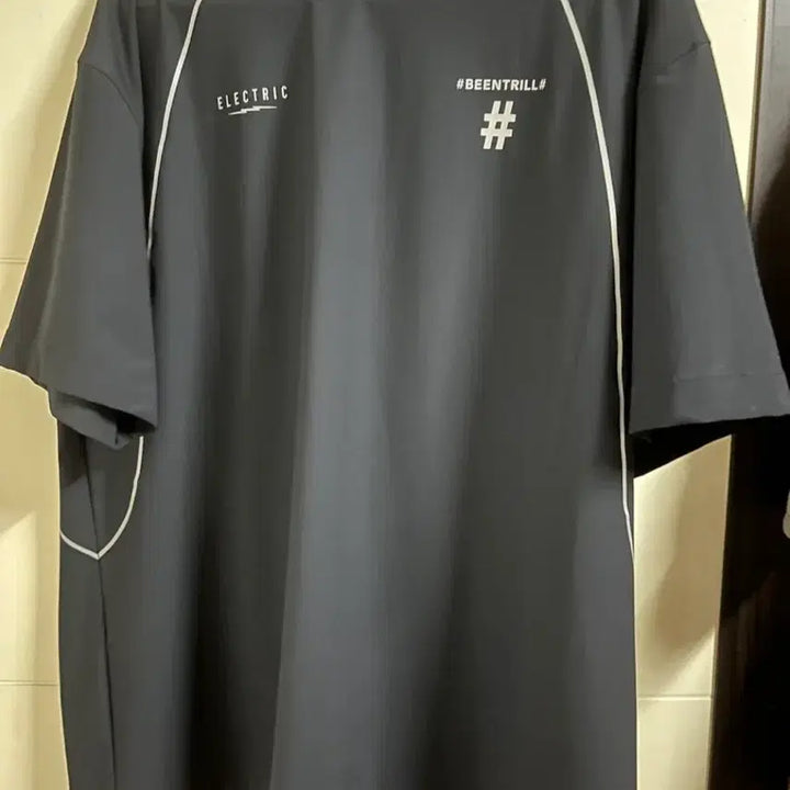 [SOLD OUT] 빈트릴 UV테크 반팔티 검정색 M사이즈 팝니다