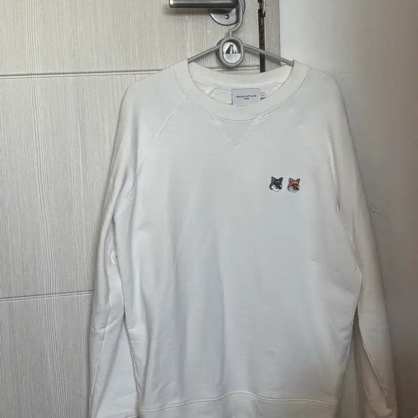 [BUNJANG] Maison Kitsune Double Fox Embroidery Sweatshirt White M / 메종키츠네 더블 폭스 자수 맨투맨 화이트 M